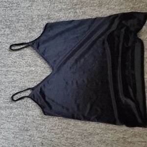 Ladies top size medium $5 when 2 or more items are purchased